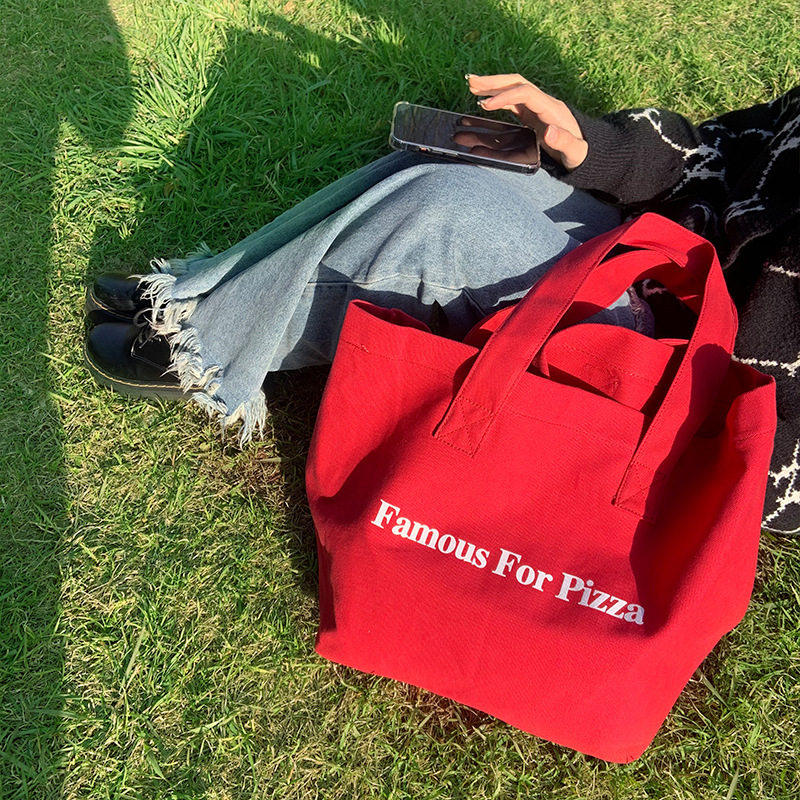 保罗新款 2026ins小众红色帆布袋休闲字母印花帆布单肩包大容量学