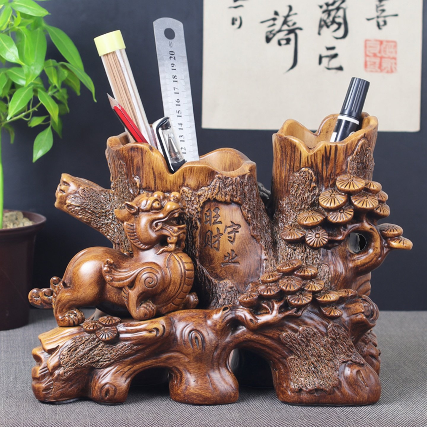 创意笔筒摆件书房桌面文具收纳盒中式金蟾貔貅装饰笔架桶办公用品