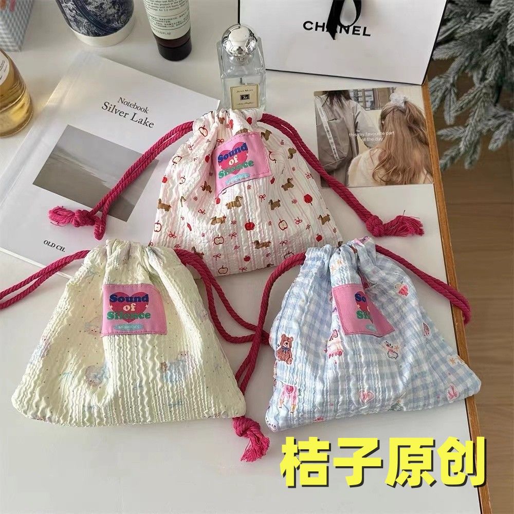 抽绳化妆包ins可爱少女心抽绳杂物收纳袋便携发泡化妆小包出门小