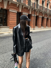 辰米范 秋季亮皮黑色pu皮衣西装外套女高级感宽松oversize大衣