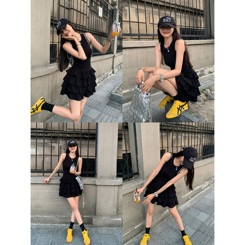 黑色修身无袖背心连衣裙