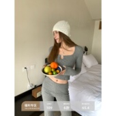 辰米范 女t恤露脐上衣 收腰方领针织打底衫 现货6折 偷心Angel