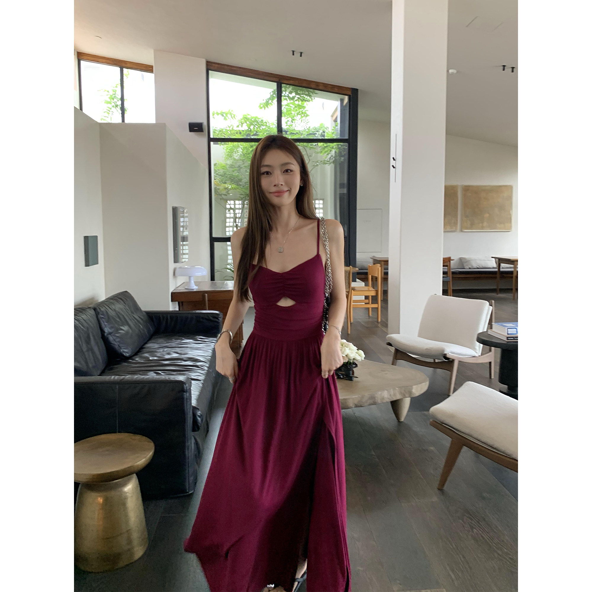 辰米范【现货5折】带胸垫吊带连衣裙女钓系约会裙气质开叉长裙