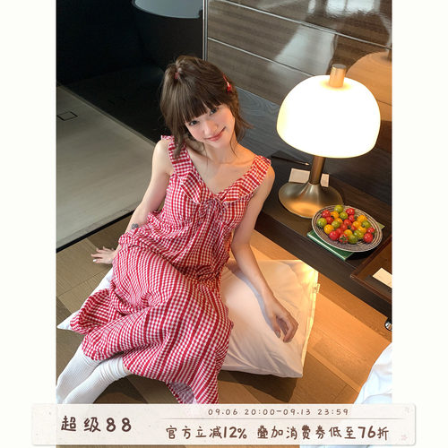 馨帮帮法式格纹吊带睡裙