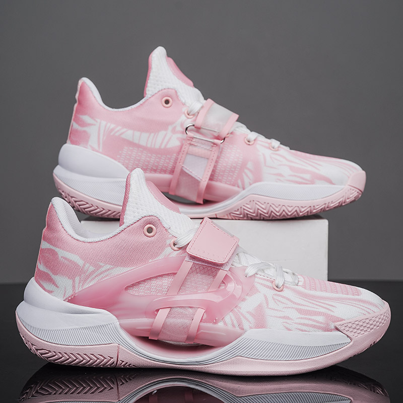 实战摩擦会响夏季篮球鞋