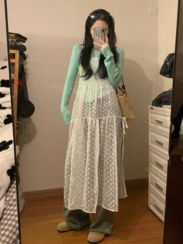 叠穿碎花吊带网纱连衣裙