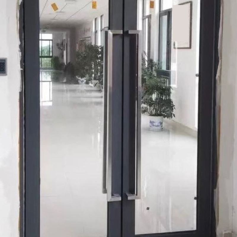 大木门双弯把手拉手玫瑰黑钛金色无指纹方管玻璃门有框拐角不锈钢