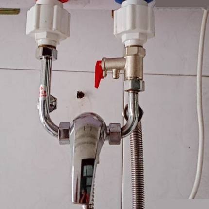 家用电热水器U型混水阀 明装淋浴洗澡冷热水龙头开关花洒通用配件