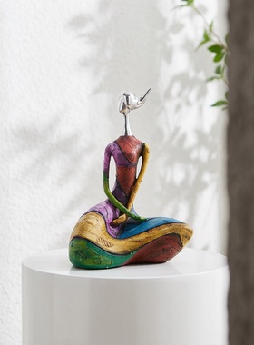 创意抽象人物彩色桌面装饰摆件