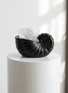创意海螺造型黑色陶瓷纸巾盒摆件