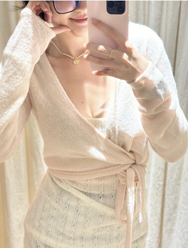 BrandyGirl秋季V领bm针织开衫绑带薄款设计感短款上衣显瘦毛衣女