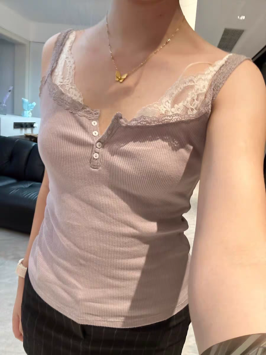BrandyGirl新款蕾丝边纽扣bm吊带背心女修身显瘦百搭休闲无袖上衣