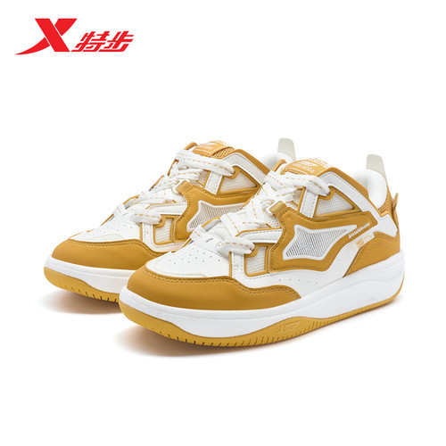 特步系带女子板鞋低帮厚底休闲鞋