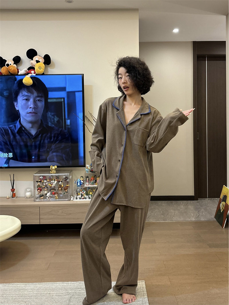 여성을위한 한국어 하이 엔드 독일 벨벳 긴팔 잠옷 겨울 새 집 옷 소녀 두꺼운 따뜻한 바지 투피스 세트