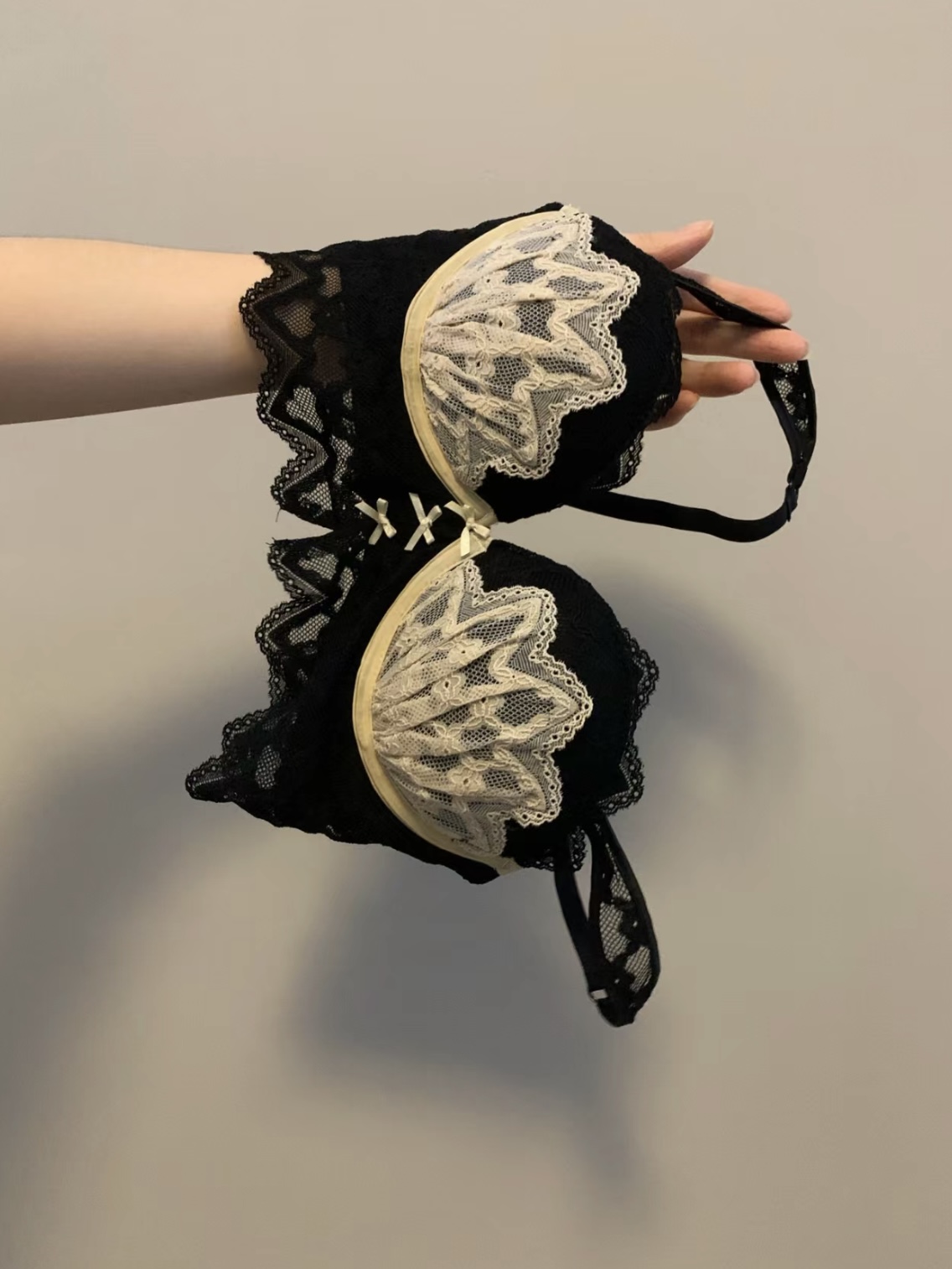 可拆卸肩带内衣女蕾丝无钢圈小胸聚拢显大收副乳纯欲性感文胸套装