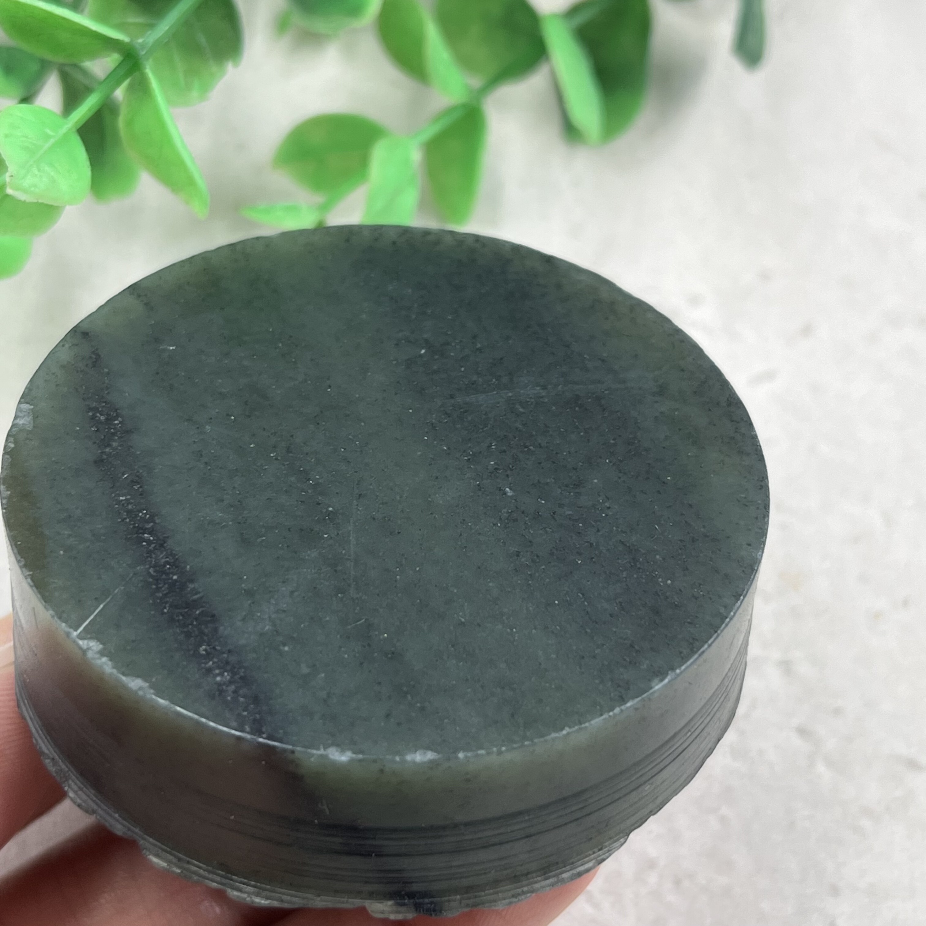 新疆和田玉点墨青花手镯芯边角料玉石料圆牌下脚料DIY包邮135克ta