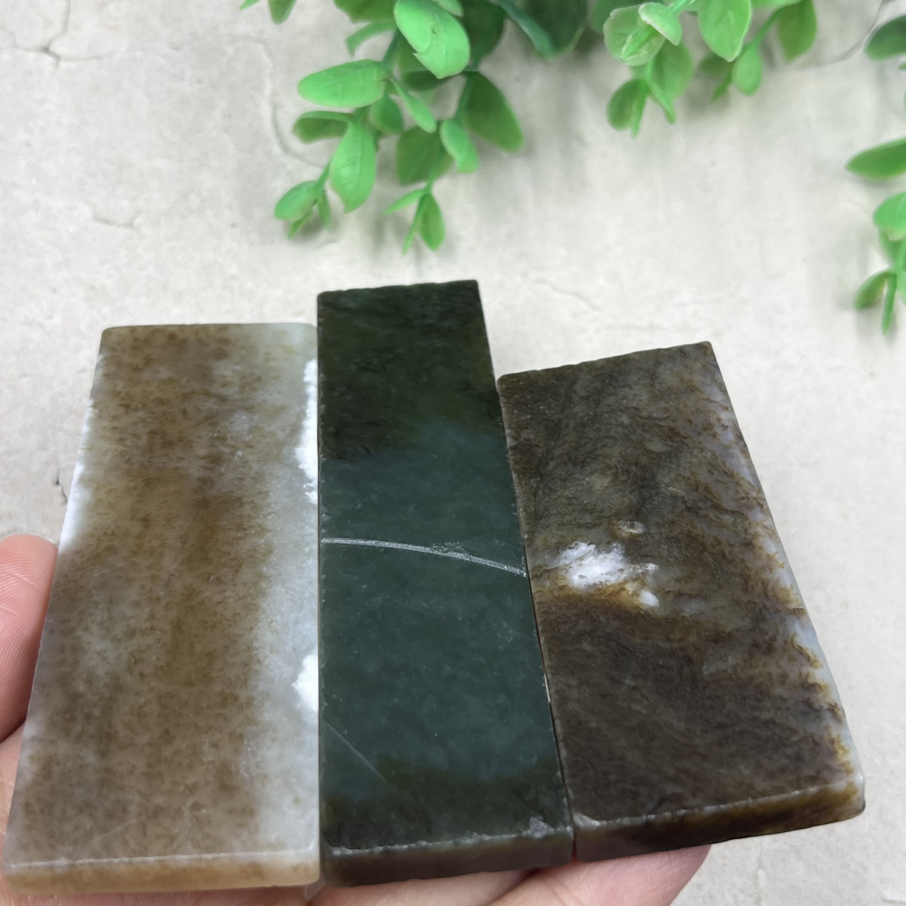 3件价新疆和田玉糖青玉且末牌子边角料玉石料薄片刮痧板毛料包邮t
