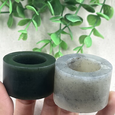 2件价新疆和田玉点墨青花且末扳指边角料戒指圆圈指环毛料包邮t