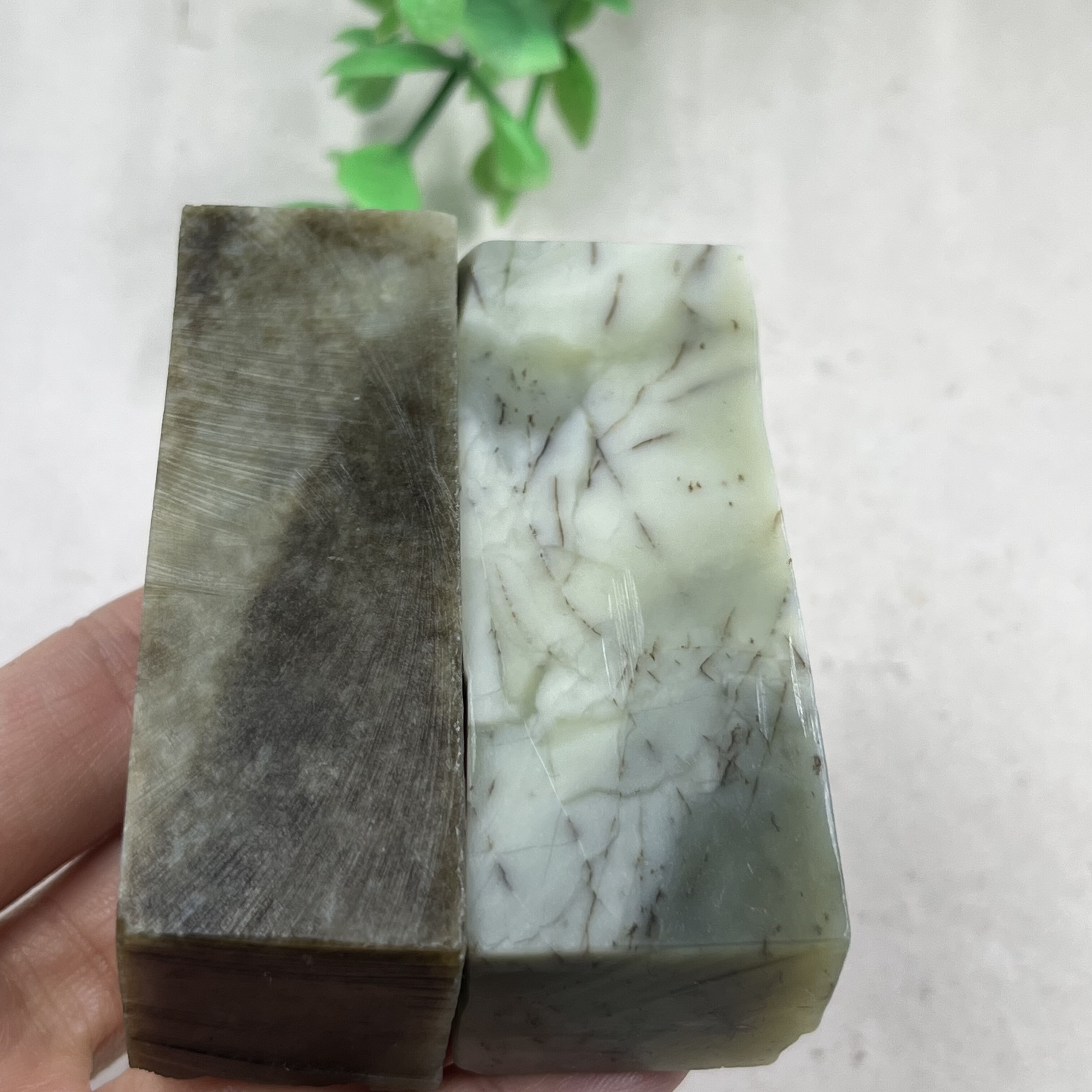 2件价新疆和田玉糖玉印章把件边角料镇纸镇纸下脚料长方料包邮t