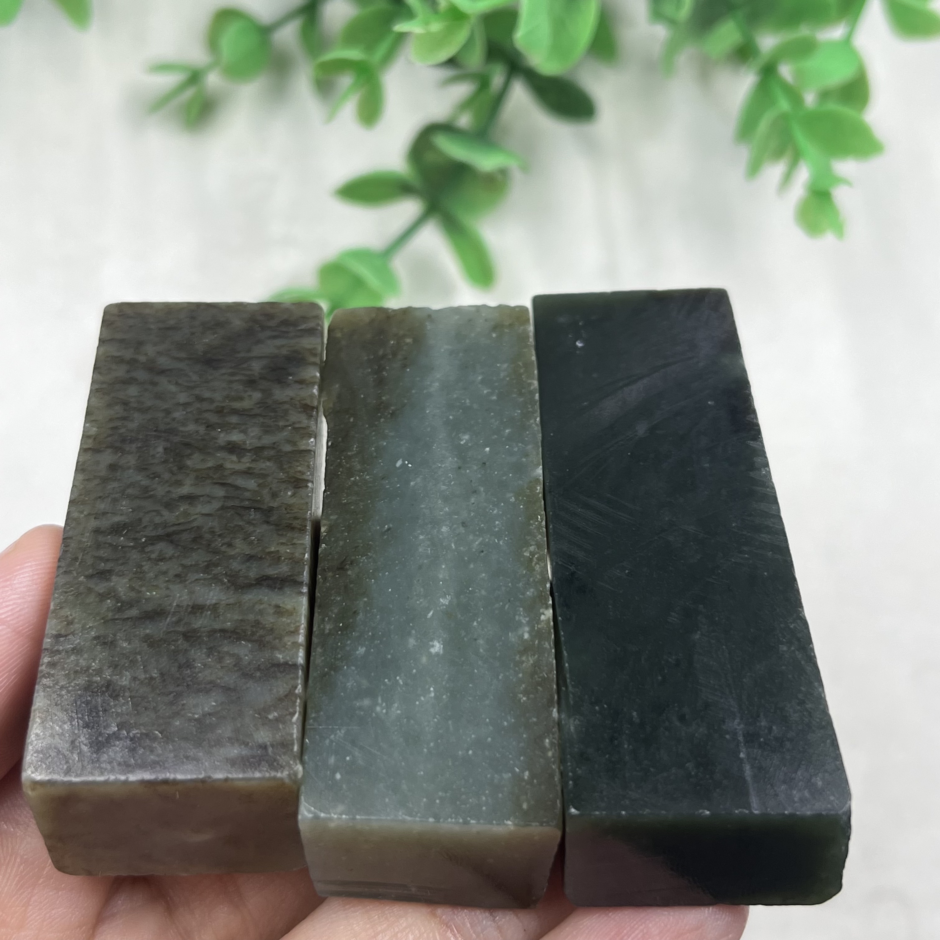 3件价新疆和田玉糖青玉且末牌子边角料玉石料下脚料标本料包邮t