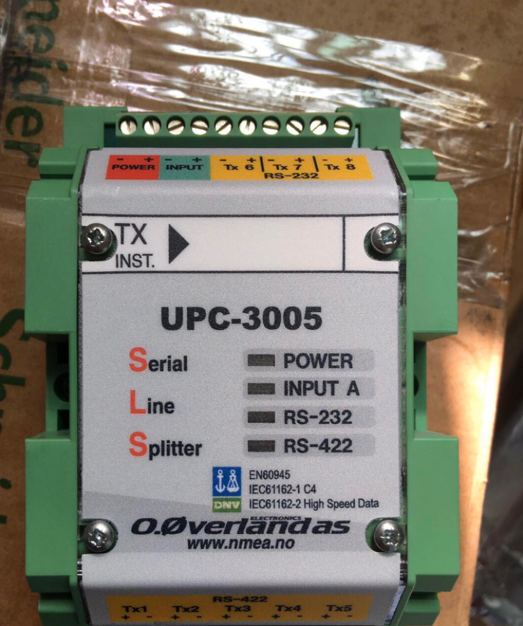 RS-422/RS232风向风速仪串口分配器 UPC一3005 DNV认证