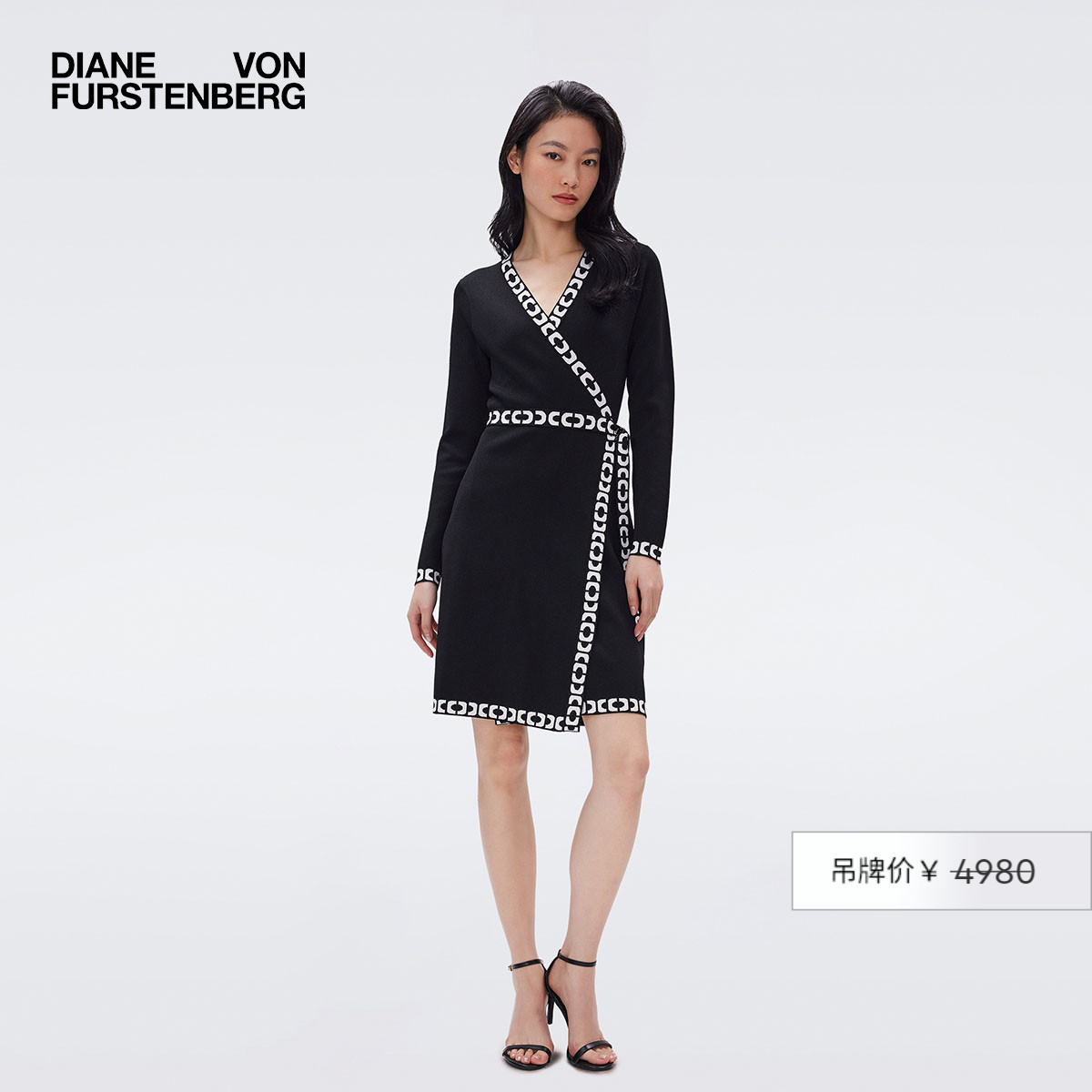DVF爱妃针织黑白锁链边印花长袖短款裹身连衣裙DR3Q014