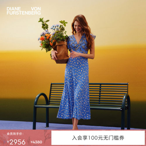 DVF2026春夏新款茶歇裙淡蓝线描花影轻薄度假风碎花连衣裙DS1U023