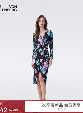 [哑光针织]DVF2026新款柳枝花卉V领哑光针织修身连衣裙DL4T020