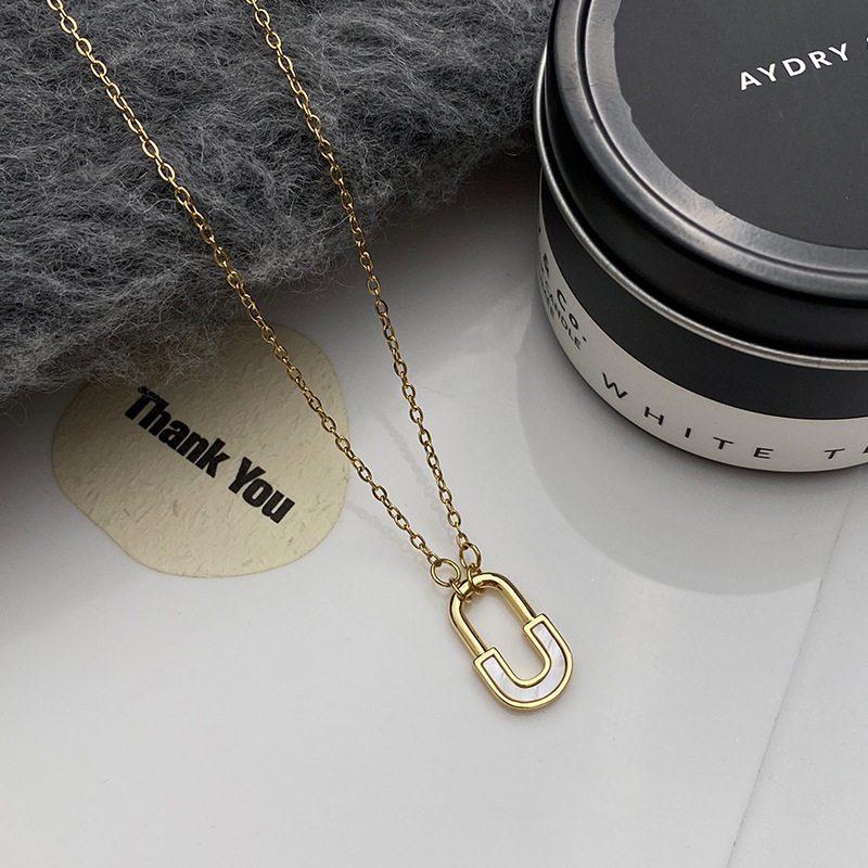 贝母锁项链2025新款轻奢高级感不撞款配饰日常通勤百搭款首饰批发