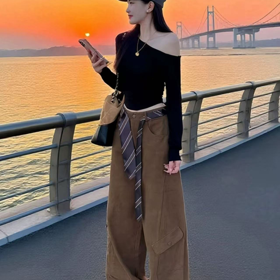 秋季高级感御姐盐系轻熟风套装