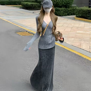 秋冬装搭配一整套高级感御姐盐系轻熟风气质上衣半身裙两件套装女