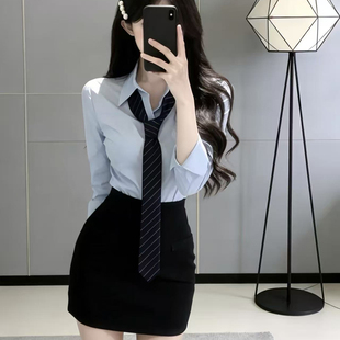 春季轻熟御姐穿搭一整套气质韩版高级感职业制服衬衫短裙两件套装
