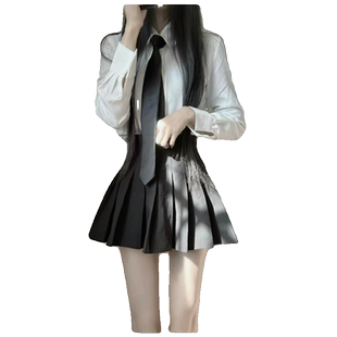 秋季可盐可甜网红炸街洋气活泼减龄学院风JK衬衫百褶裙两件套装女