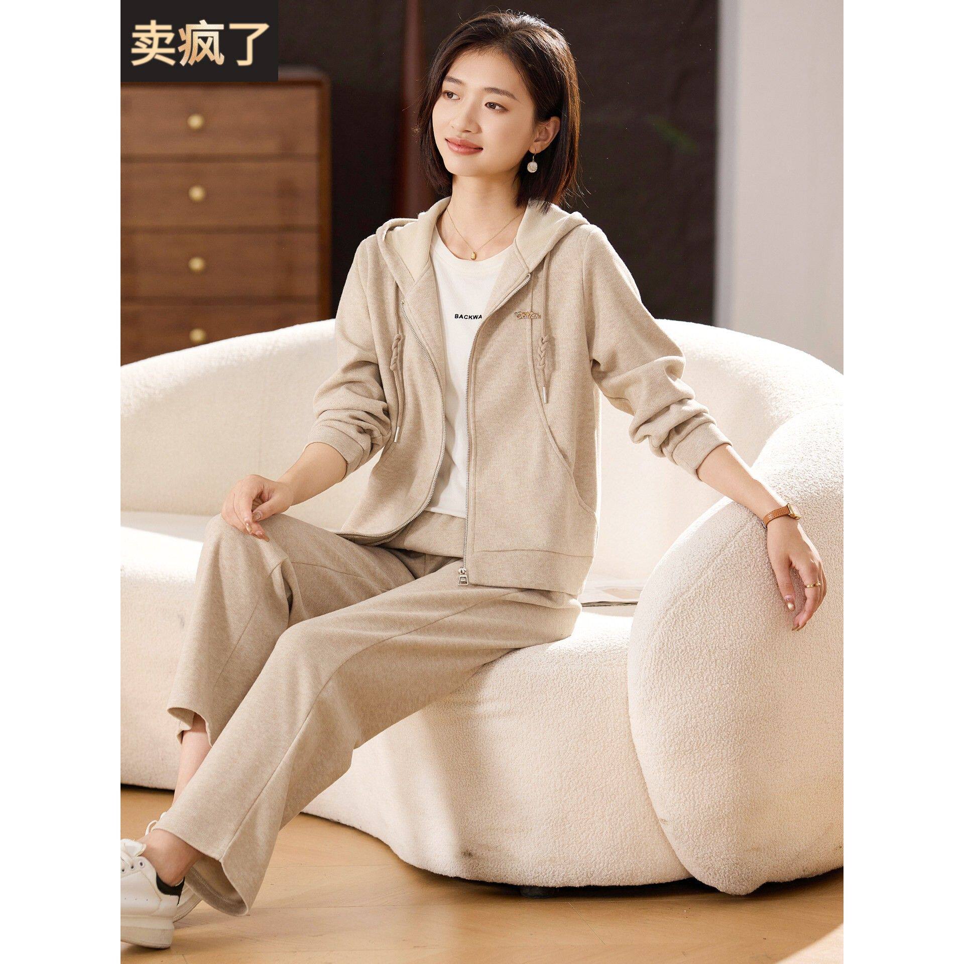 喜卉2025新款妈妈秋装连帽卫衣外套休闲运动服一整套装中老年女装