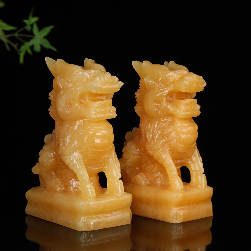 天然黄玉麒麟摆件招财玉石麒麟一对客厅玄关办公室家居风水装饰品