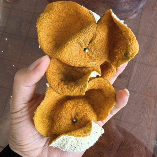 太阳生晒2025年原枝老树冬后大红皮（非烘干，抽干）