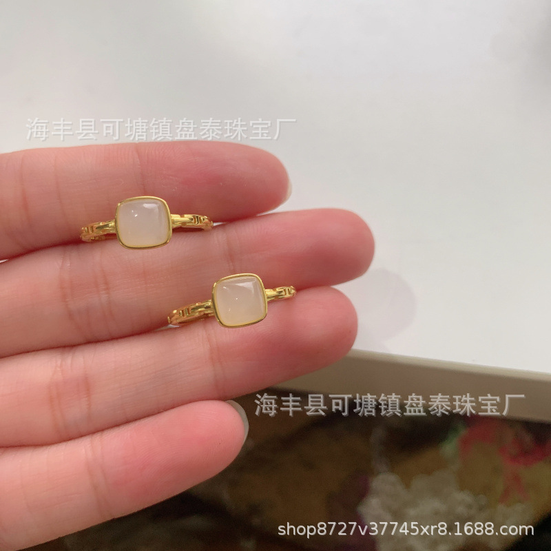 天然和田玉藕粉方形方糖戒指925银镶嵌