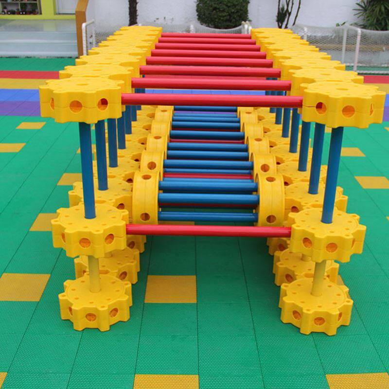 幼儿园搭建大型积木万能组合工匠儿童体能训练器材攀爬架户外玩具