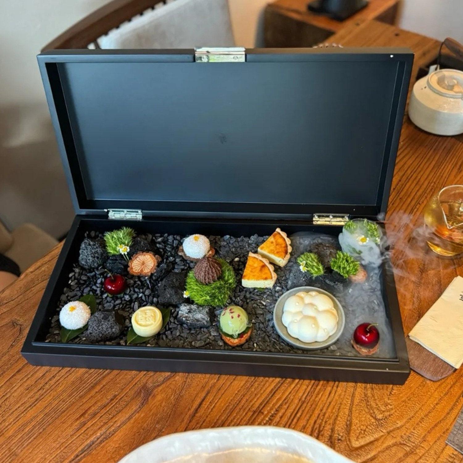 星级酒店下午茶点心长方形展示盒高档酒店创意翻盖法式甜品摆盘盒