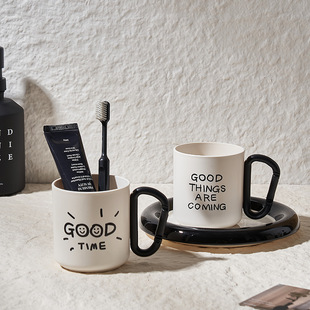 涂鸦卡扣式漱口杯简约高颜值家用学生宿舍塑料洗漱杯户外加厚水杯