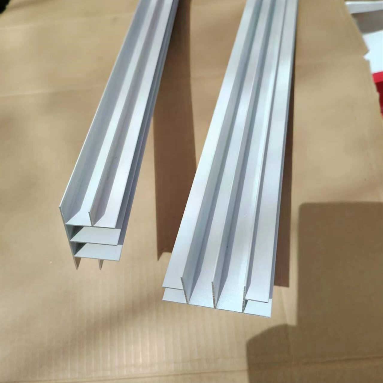 砖夹橱柜后墙固定双槽立柱配件背板双卡槽瓷砖厨柜后墙铝合金型材