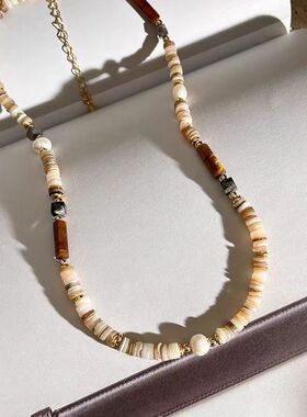 2024年复古小众新款项链女个性天然石贝壳串珠锁骨链轻奢高级感爆