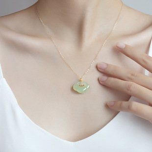 天然真品和田玉如意项链女玉吊坠女款玉佩平安锁女士金镶玉