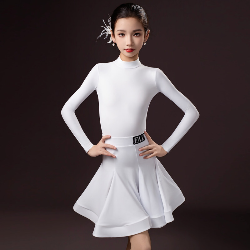 FAZ拉丁舞蹈规定比赛服