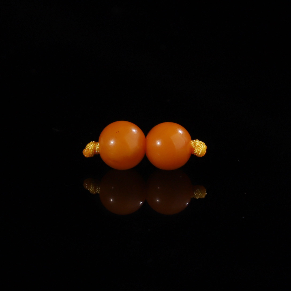 琥珀蜜蜡单珠散珠老蜡鸡油红一物一图圆珠俄料5.8mm一对珠子 20号