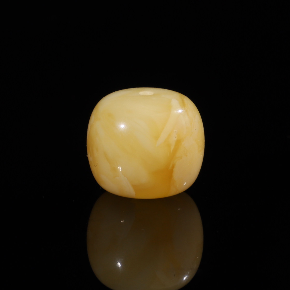 毕业级天然琥珀原石 蜜蜡老型珠直径13.8mm对孔12mm老形珠350号