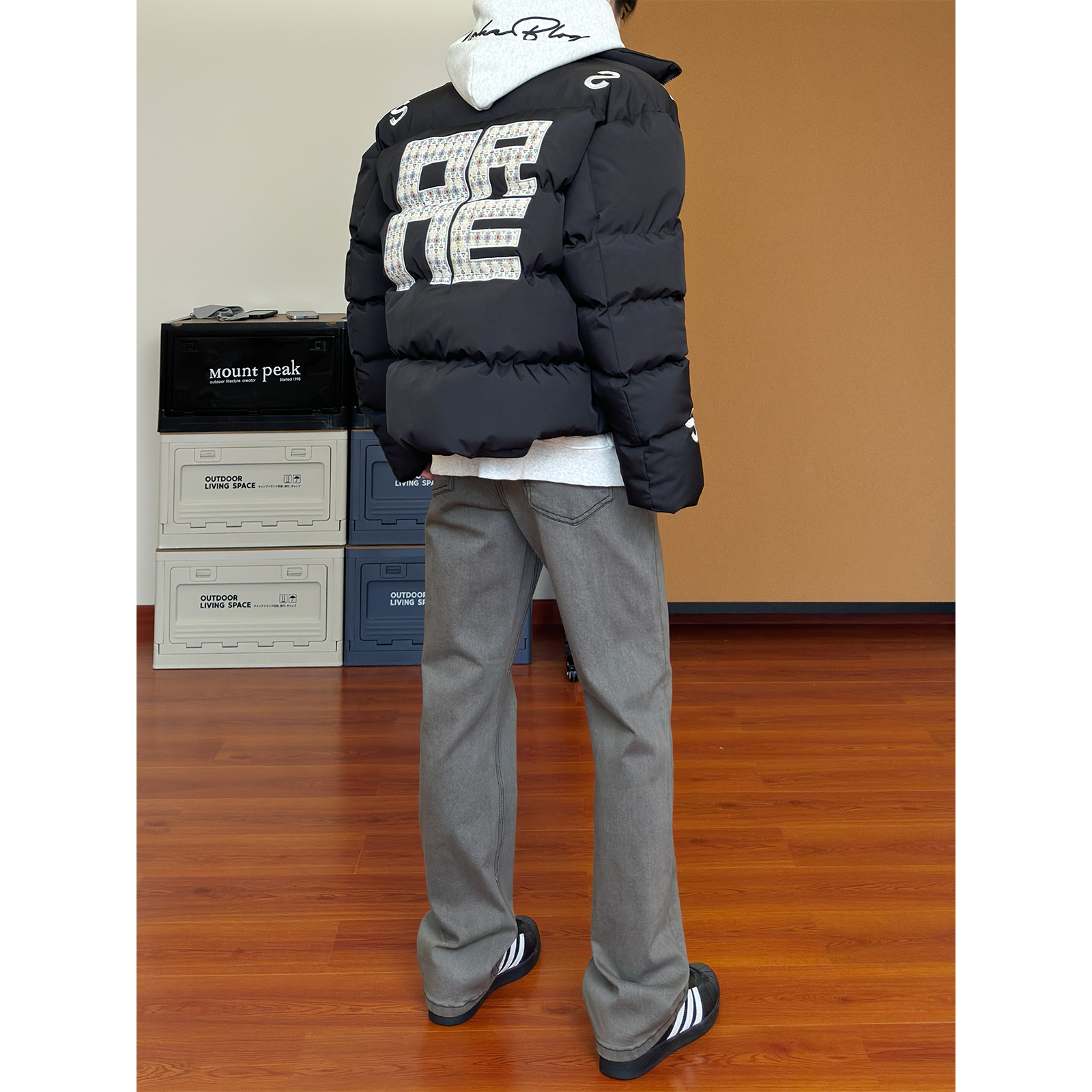 布老哥Blog美式复古立领刺绣棉服