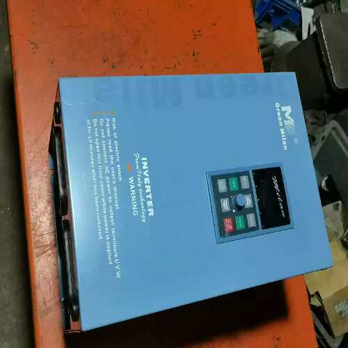 议价一台M5000-ⅤT11G/15P/B变频器成色八成