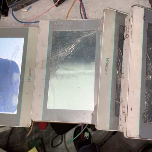 议价WECON PI3070ie触摸屏 7寸 24V 0.5