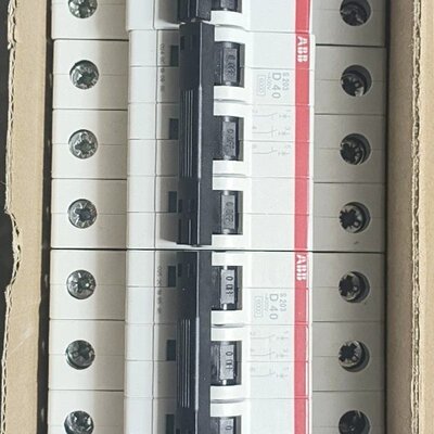 议价B断路器S203-D40S203D40S203D40S203-D40断路器BS203-D40